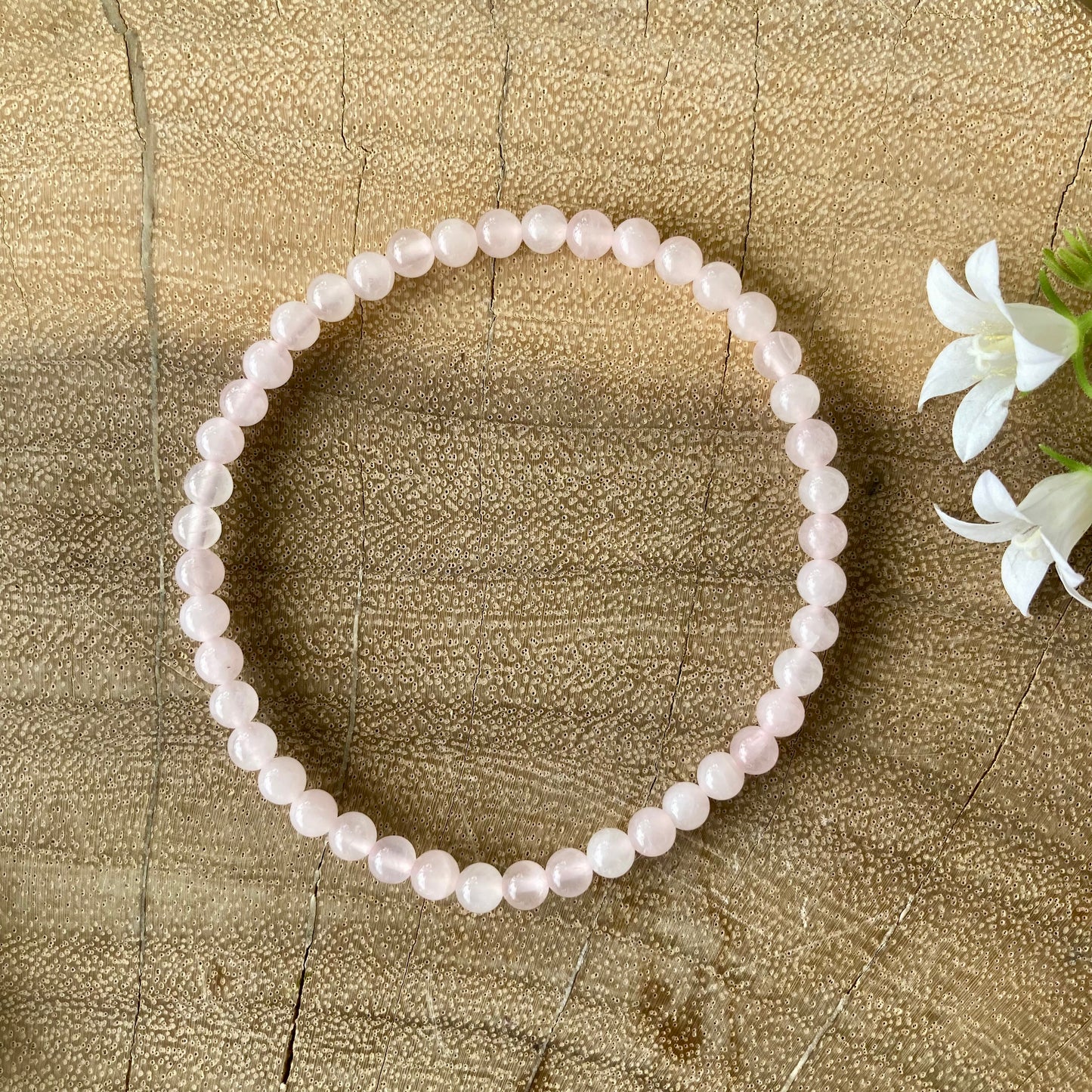 FEEL THE LOVE Rosenkvarts Natur Armbånd 4mm
