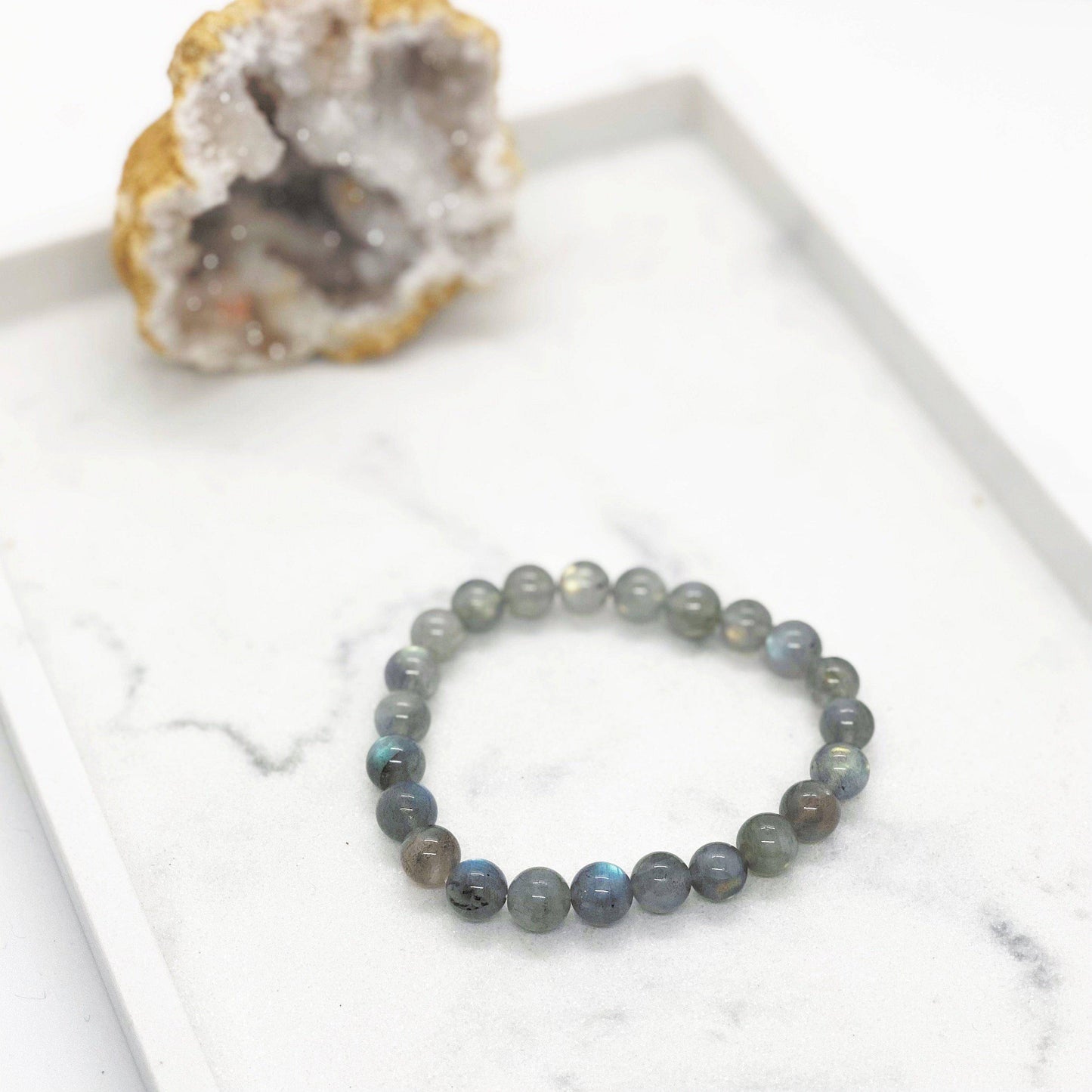 BRING IN THE LIGHT Labradoritt Armbånd 8 mm-the-feelgood-shop