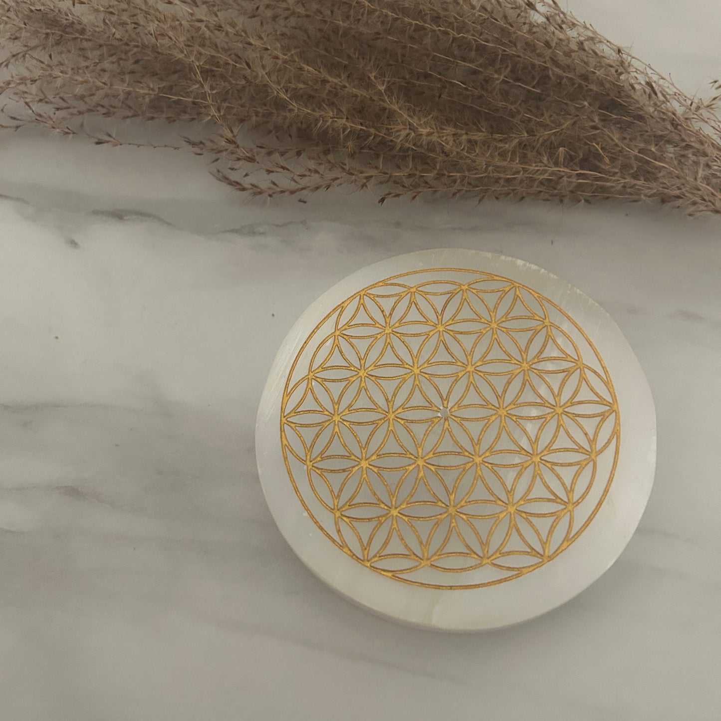 FLOWER OF LIFE Røkelsesholder Selenitt Rund-the-feelgood-shop