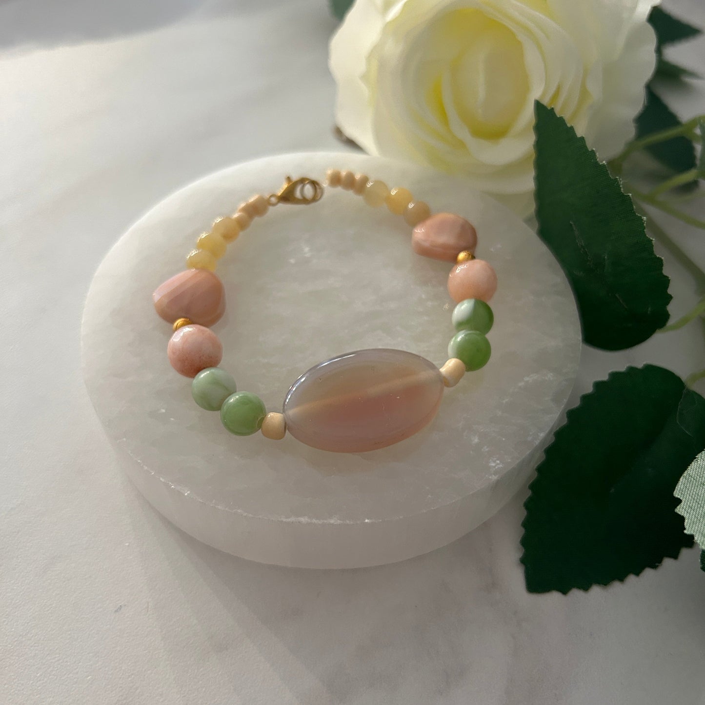 SAVANNEN Armbånd Rosa med oval stein-the-feelgood-shop