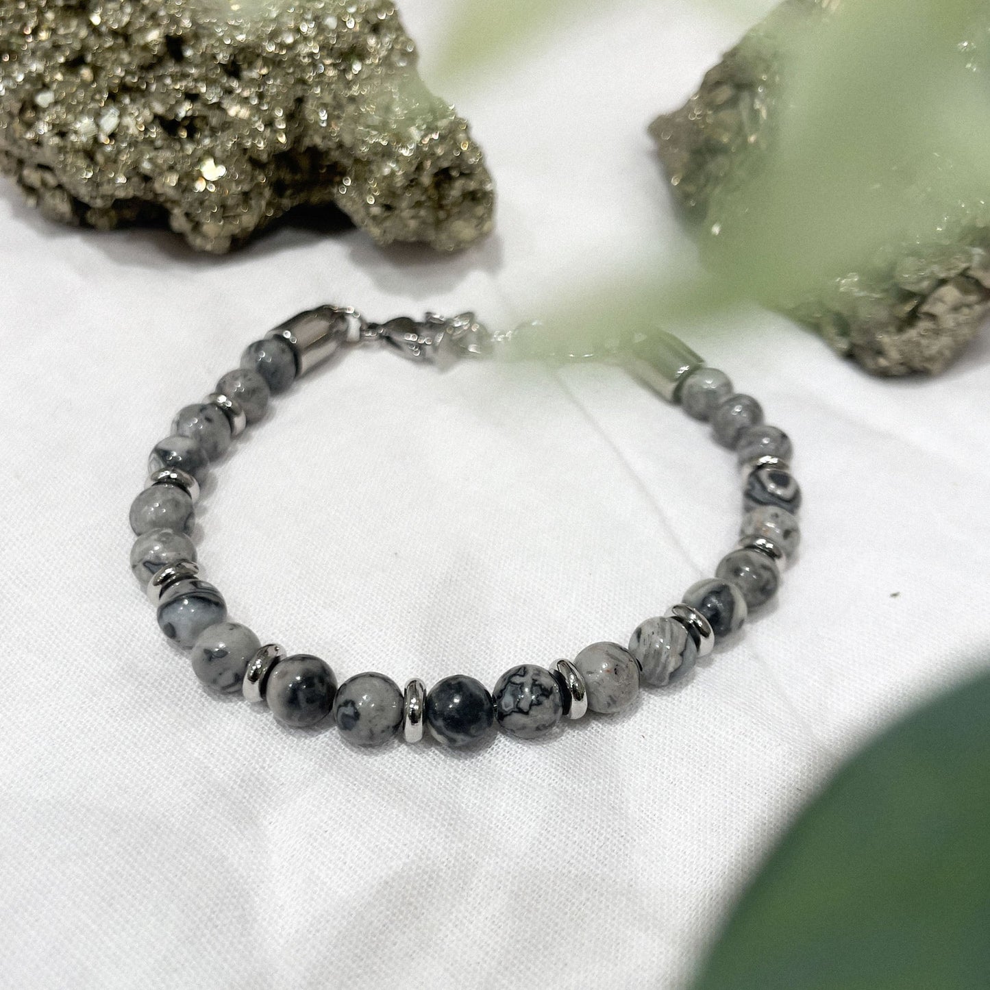 STEEL GREY Krystall Armbånd Picasso Marmor-the-feelgood-shop