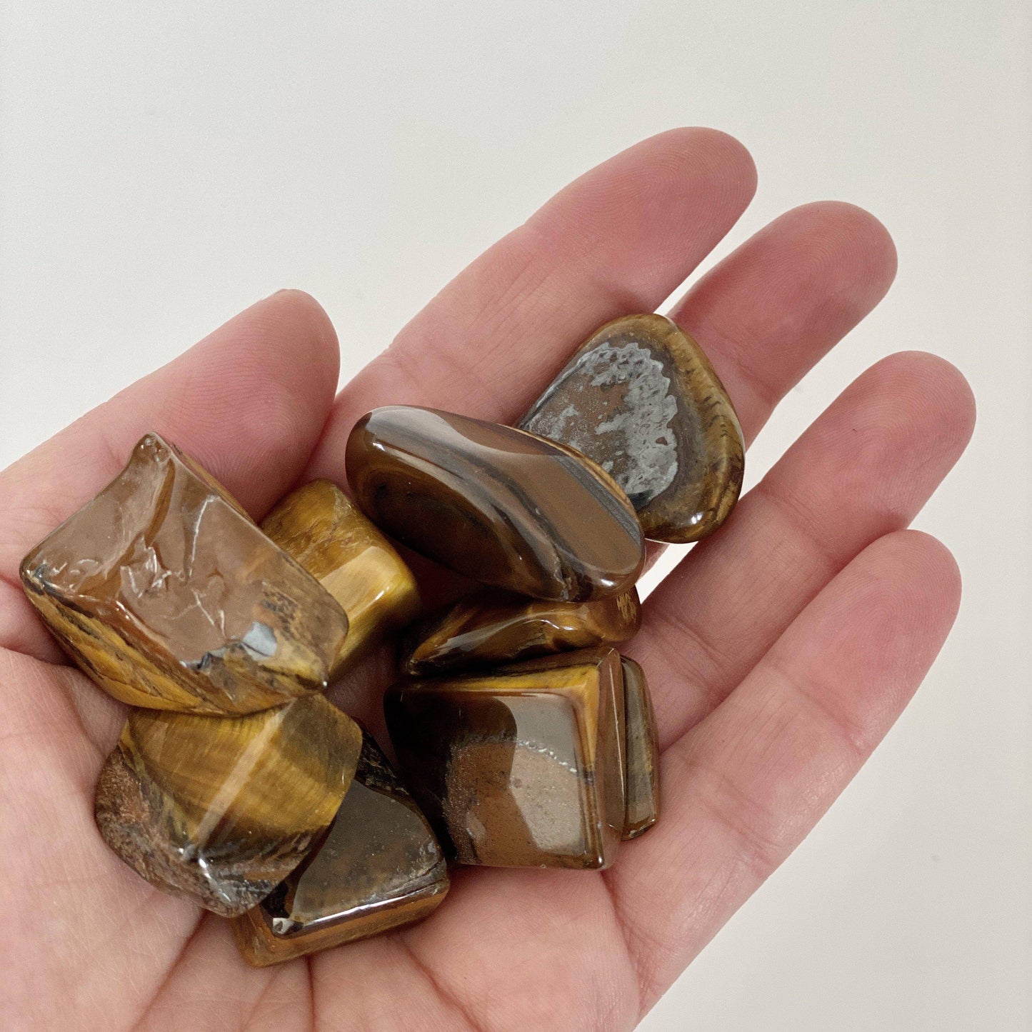 Tigerøye Brun Tromlet Medium-the-feelgood-shop