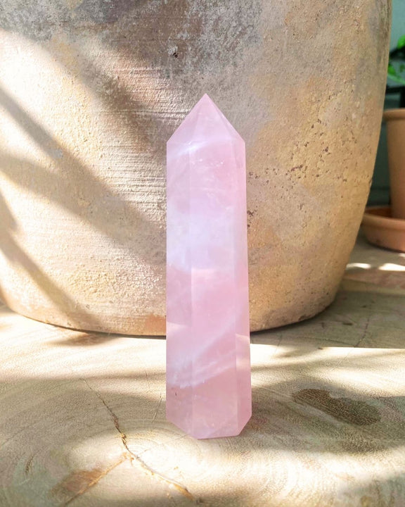 PILAR Rosenkvarts (8-10 cm) | GENERATOR